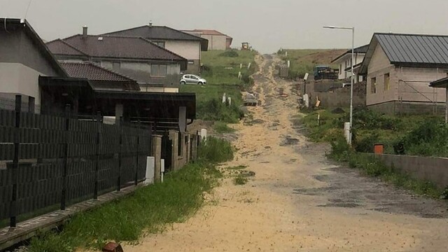 Prívalové dažde vyčíňali na východe Slovenska. Zničili most za Bardejovom
