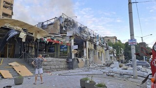Ruský nálet v Kramatorsku trafil pizzeriu, hlásia najmenej desať obetí