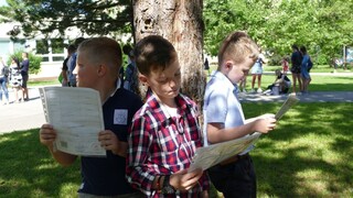 Prevzatím vysvedčení sa začínajú letné prázdniny, dostane ich viac ako 680-tisíc žiakov