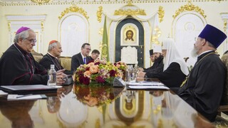 Mierový vyslanec sa vrátil z Moskvy. Koniec vojny je zrejme v nedohľadne, hovorí pápež