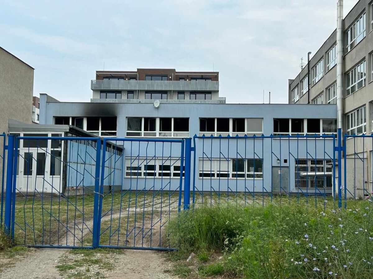 Gymnázium - požiar