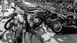 Smutná správa zo sveta motorizmu. Slovenský jazdec zomrel po páde na pretekoch v Gelnici