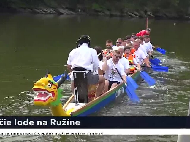 Odpad v Ružínskej priehrade je minulosťou. Cestovný ruch odštartovali preteky dračích lodí