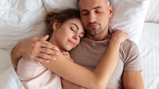Spoločná večera a spánok v rovnakom čase: To je recept na šťastný vzťah, tvrdia odborníci