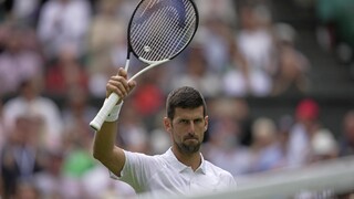 Djokovič postúpil suverénne do osemfinále Wimbledonu, čaká ho Hurkacz