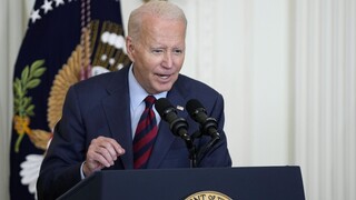 Kazetové bomby: Biden obhajuje rozhodnutie poslať Ukrajine kontroverzné zbrane