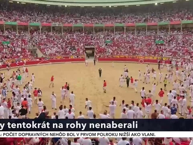 Oslavovali sviatok svätého Fermína. Štyria ľudia sa zranili pri behu býkov v Španielsku