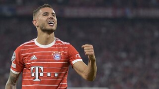Paríž Saint Germain má novú posilu, Hernandez prestúpil z Bayernu