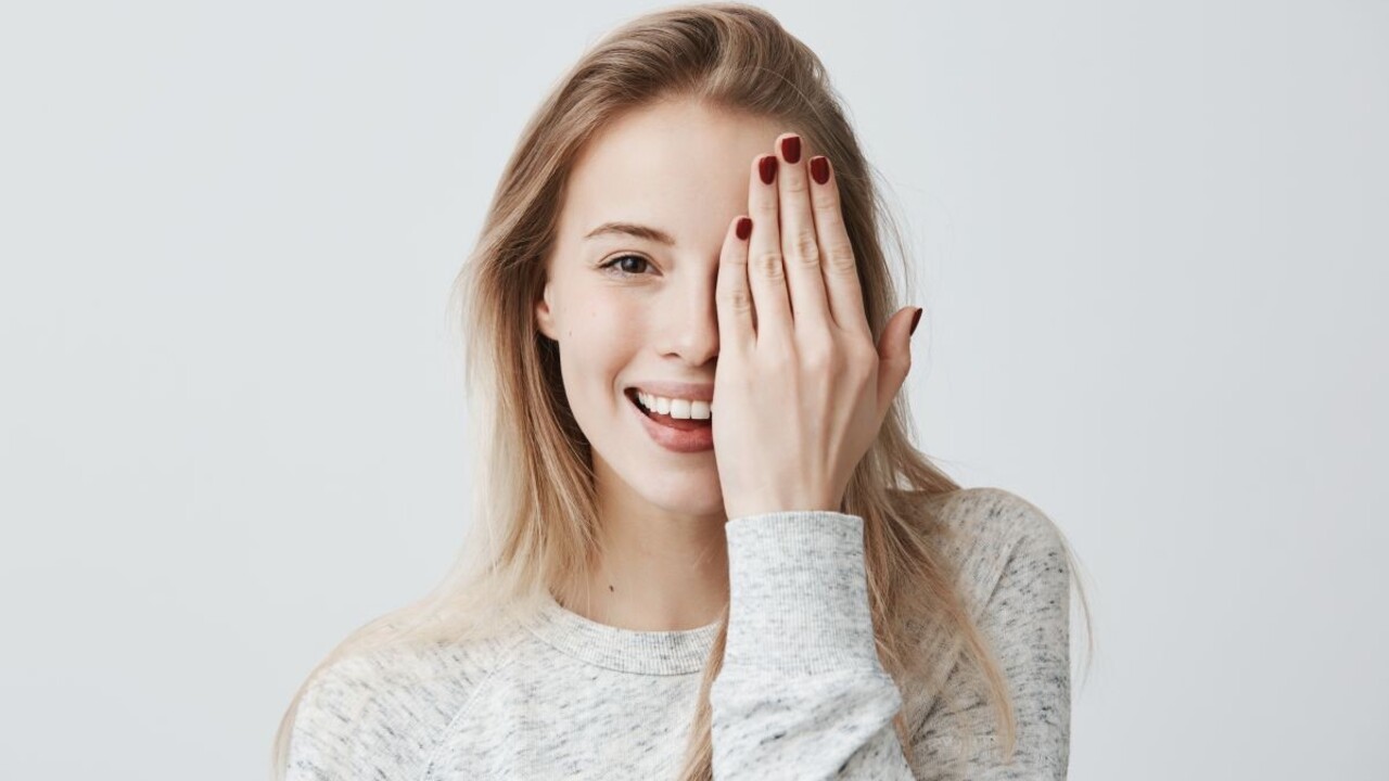 Zlozvyky, ktorými škodíte očiam: Za zhoršený zrak môže maskara, cigarety aj mobil