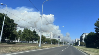 Požiar poľa v blízkosti Bratislavy je konečne zlikvidovaný