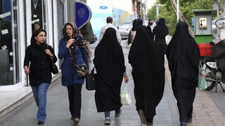 Mravnostná polícia sa vrátila do iránskych ulíc, dohliadať budú na obliekanie žien