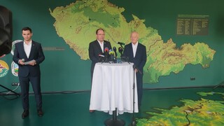 Dovozovej hydiny a obilia je stále viac, zhodli sa ministri poľnohospodárstva Česka a Slovenska