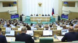Kontroverzný návrh zákona už prijala aj Horná komora. V Rusku sa zakazuje zmena pohlavia