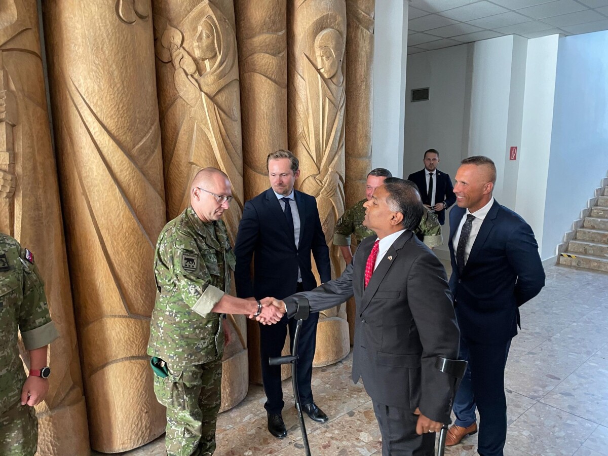 Došlo k dohode o nákupe obrnených vozidiel JLTV 4x4 Oshkosh.