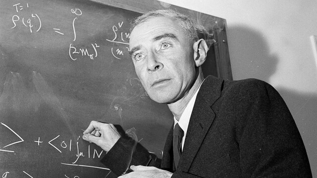 Stal som sa Smrťou, ničiteľom svetov, povedal otec atómovej bomby. Kto bol Oppenheimer?