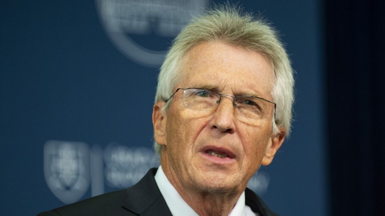 Šimkov odchod otvoril ďalšie otázky. Zasahoval do personálnych kompetencií policajných funkcionárov?