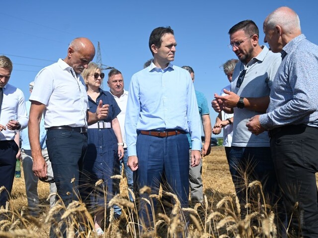 Žatva pokračuje, budeme mať najlepšiu úrodu