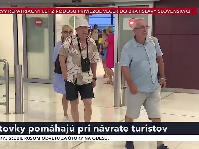 Prvé lietadlo so Slovákmi z Rodosu už pristálo v Bratislave. Toto sú ich reakcie