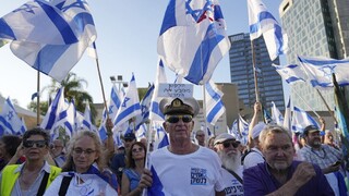 Izraelský parlament čaká schvaľovanie kľúčových častí kontroverznej justičnej reformy