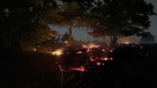 FOTO: Hasiči v utorok v noci zasahovali v oblasti Karpát, vypukol tam lesný požiar