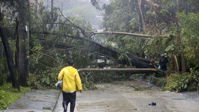 Filipíny zasiahol silný tajfún Doksuri, doteraz si vyžiadal jednu obeť