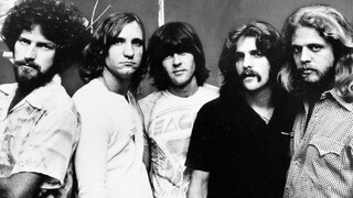 Umrel zakladajúci člen rockovej skupiny Eagles Randy Meisner. Preslávil ich hit Hotel California