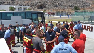 Šťastný návrat hasičov: Požiare v Grécku sa podarilo skrotiť aj vďaka Slovákom