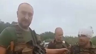 VIDEO: Ruskí vojaci bojujú na fronte opití. Odmietam ich chrániť, povedal vo videu veliteľ