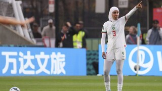 Marocká futbalistka sa zapísala do dejín. Na MS nastúpila v hidžábe