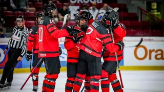 Kanadskí hokejisti do 18 rokov ovládli turnaj, zlato získali po vydarenom predĺžení