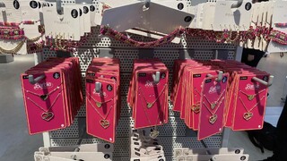 Všetci sa oblečte ako Barbie, vyzývajú obchody. Značky rýchlej módy ťažia z filmového trháku