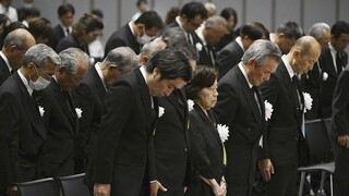 Japonci chcú svet bez atómových zbraní. Pripomínajú si smutné výročie