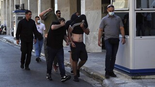 Grécky minister označil úmrtie fanúšika za tragické chyby policajtov. Nepomohlo im ani upozornenie