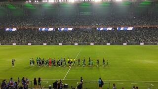FOTO/VIDEO: Slovan neuspel ani v odvete. Atmosféra na štadióne však bola skvelá