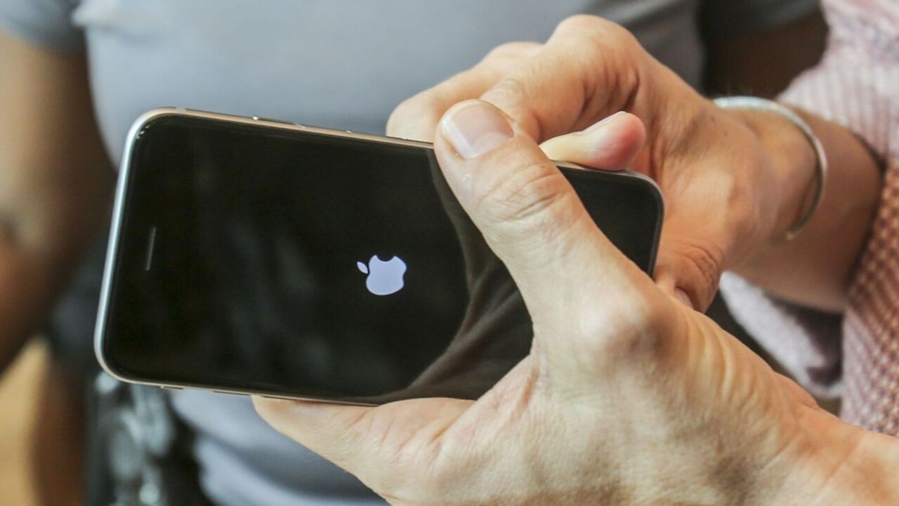 Z pohodlia domova vybavíte všetko. Cez mobil sa môžete pripraviť na dôchodok