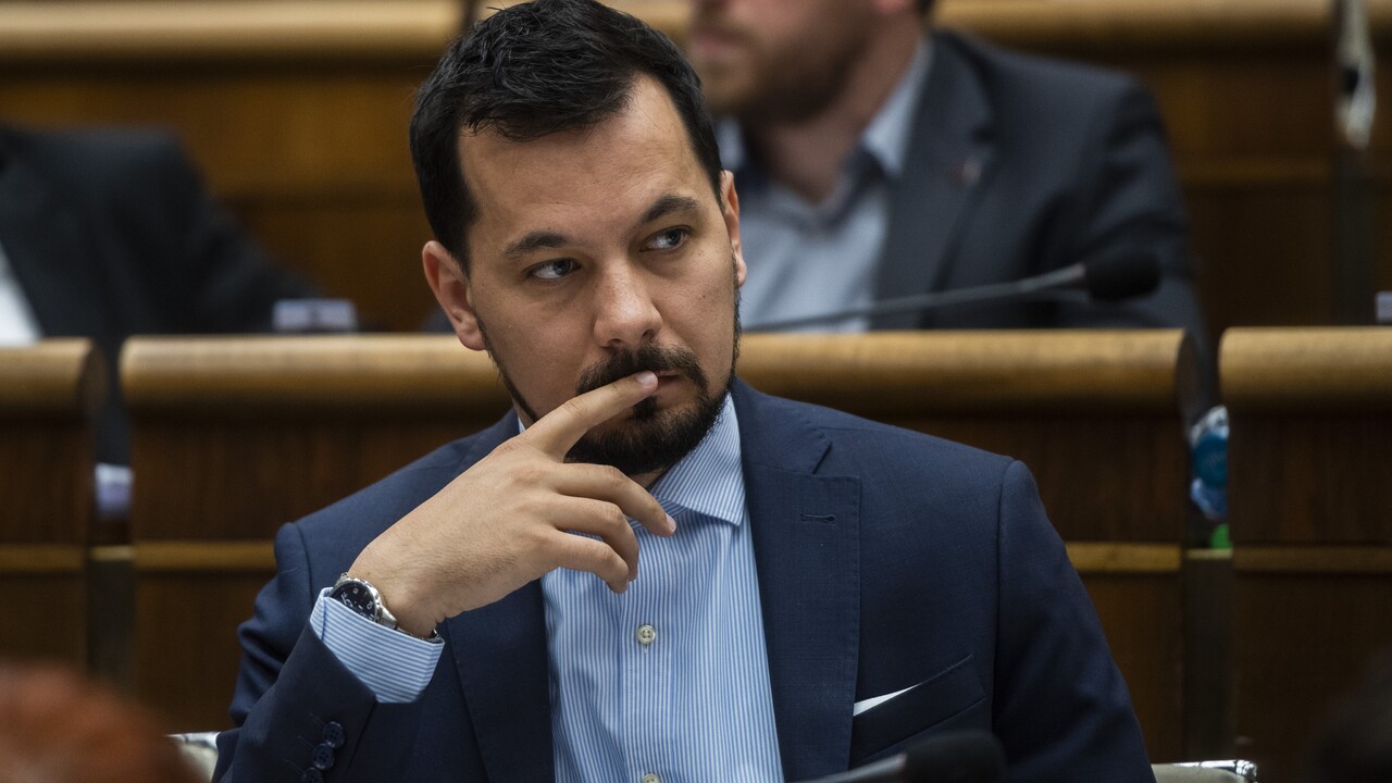 Ústavnoprávny výbor nerokoval. Šeliga považuje manipuláciu s nahrávkami za krivenie spravodlivosti