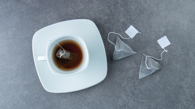 Od okien až po podlahy: Čierny čaj vyčistí takmer všetko a bez chémie