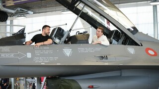 Dánsko a Holandsko chcú dať Ukrajine stíhačky F-16. Rusko zdvihlo varovný prst