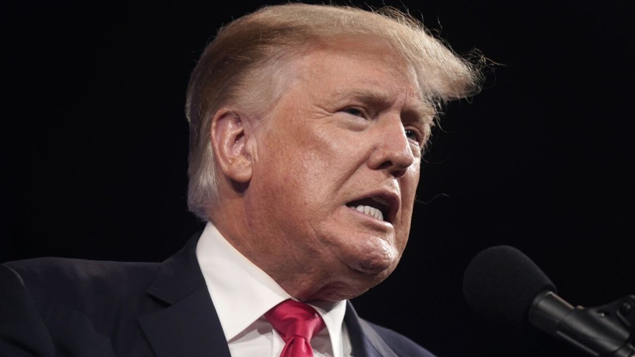 Trump mieri do väznice. Bude čeliť obvineniam z volebných podvodov