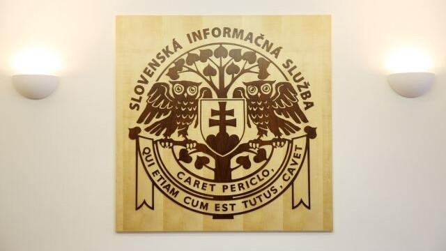 Šimečka: SIS nemá riadiť niekto viazaný na politickú stranu. Podarí sa ju odpolitizovať?