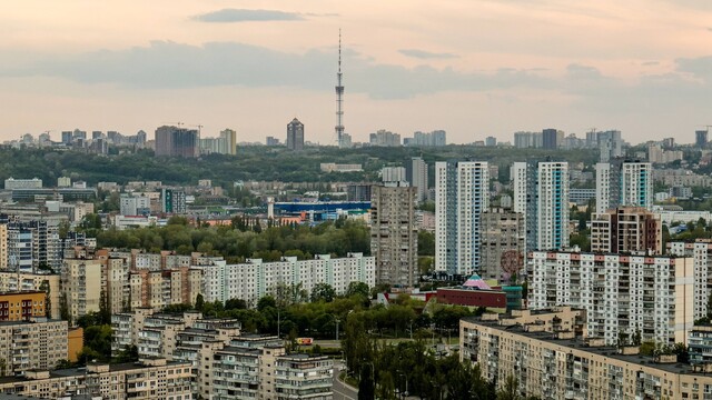 Kyjev bol opäť terčom ruského raketového útoku, najsilnejšieho od jari