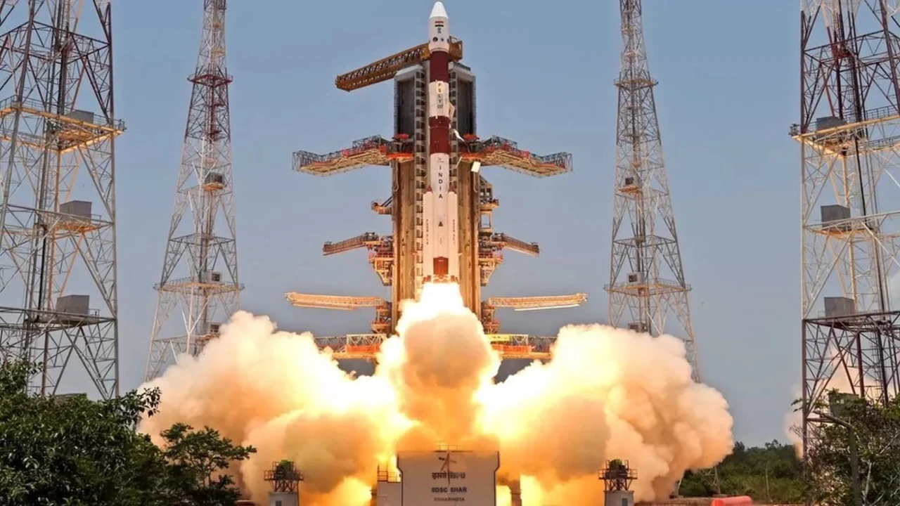 India vypustila prvú sondu na skúmanie Slnka