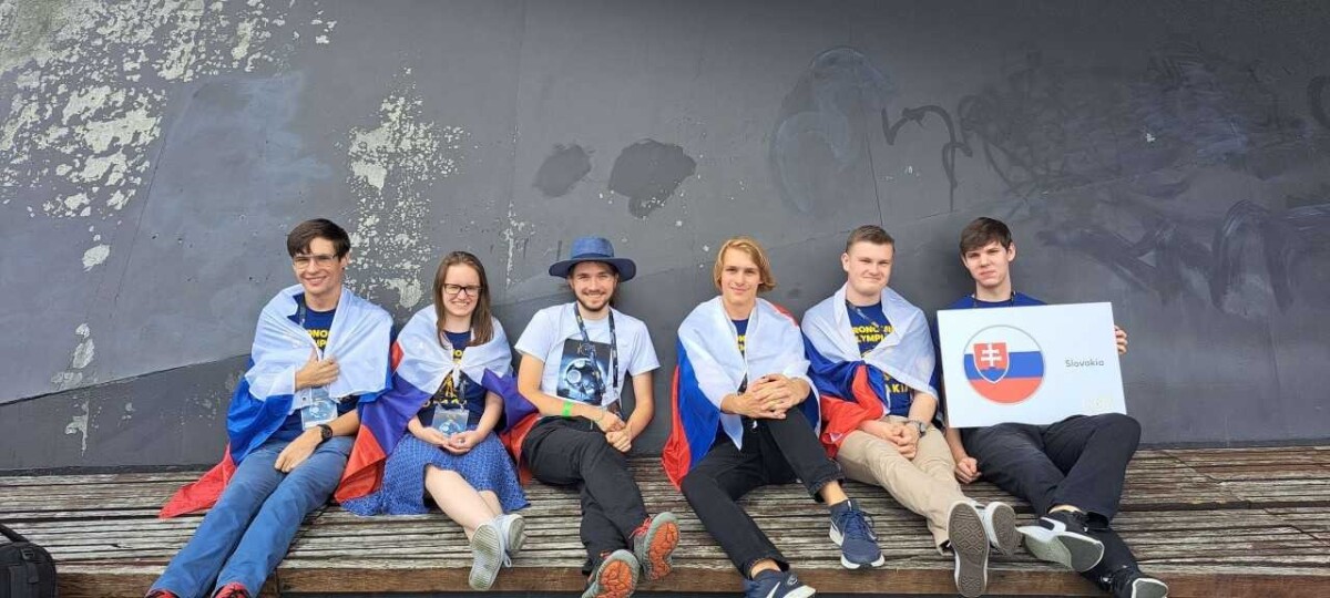 Slovenskí študenti