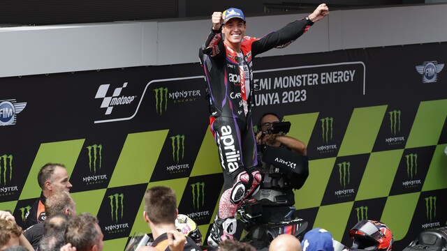 VC Katalánska vyhral Espargaro, líder seriálu MotoGP Bagnaia mal hrozivý pád
