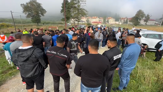 Doplňujúce voľby: Voliči si vyberajú starostov a poslancov, priebeh je pokojný