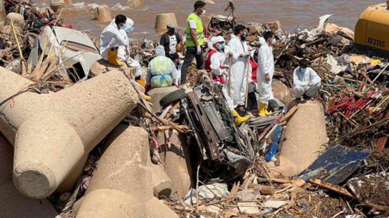 V Líbyi po ničivých záplavách dosiaľ identifikovali 4000 obetí