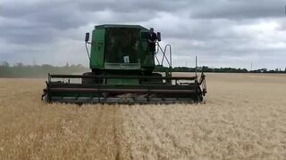 Ukrajina zažalovala Maďarsko, Poľsko a Slovensko. Dôvodom je zákaz dovozu agroproduktov