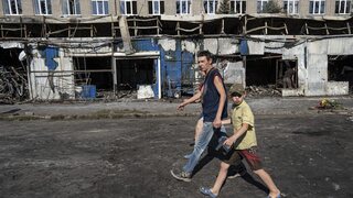 Omyl, ktorý stál životy. Trhovisko v Kosťantynivke zrejme zasiahla ukrajinská raketa