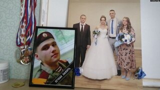 Kde je Arťom? Ruské rodiny prehľadávajú márnice, nevedia nájsť telá padlých vojakov