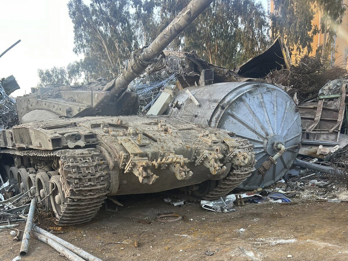 Israel_Tank_Heist676804.jpg